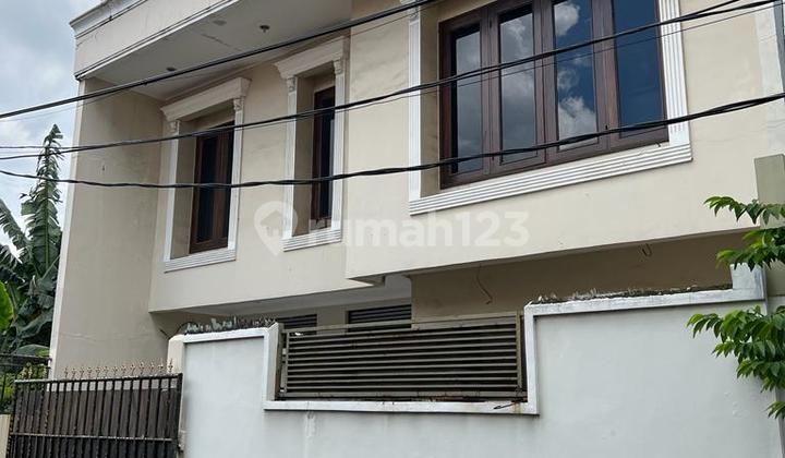 Rumah Minimalis Modern di Jl. Tasbe, Cengkareng, Jakarta Barat