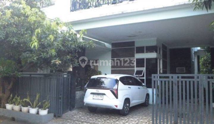 Rumah 2 Lt, Luas 210m2, Hook, Metland Menteng, Jakarta Timur 1