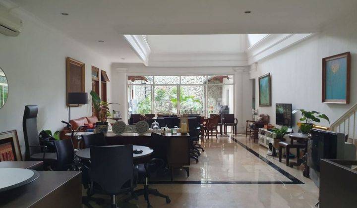 Rumah Mewah 2 Lt 397m² Di Kebayoran Baru 1