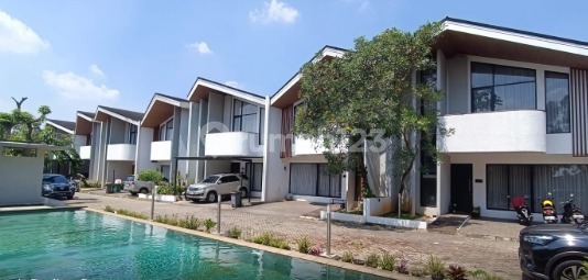 RUMAH DI CARLTON PRIVATE RESIDENCE, KAVLING 18, TAPOS, DEPOK; LT.132m2; SHM 2