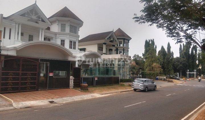 Rumah Mewah 2lt, 374m² Di Kota Wisata 2