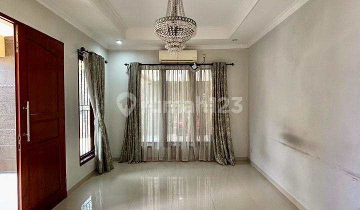 Disewakan Rumah Siap Huni Cocok Untuk Kantor Di Pejaten 2