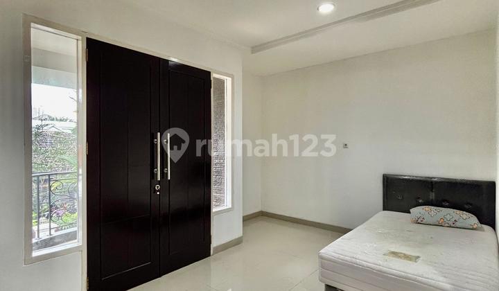 Disewakan Rumah bisa untuk Kantor Lokasi Strategis Area Kemang 2