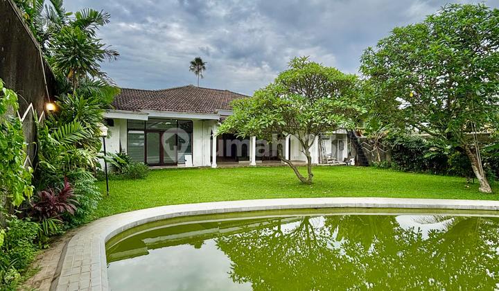 Disewakan Rumah Cocok untuk Kantor Lokasi Strategis Siap Huni