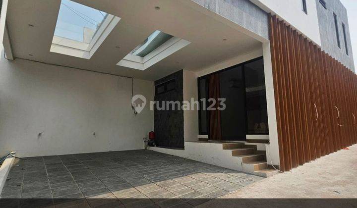 Di Jual Rumah Baru  Di Kedoya Dalam Cluster  1