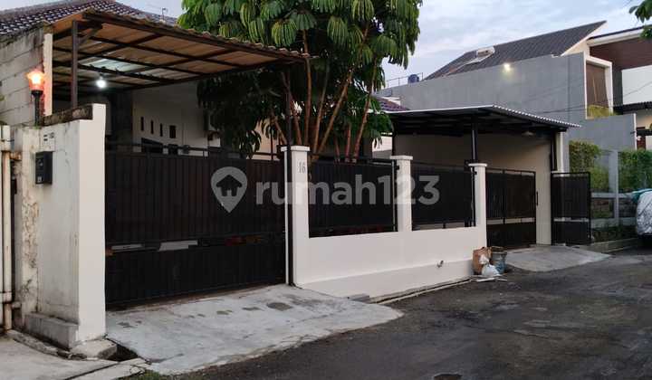 Dijual rumah luas di komplek DPR Pondok Ranji Tangerang Selatan 1