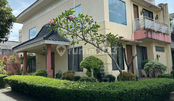 Rumah Hoek 2 Lantai Dalam Cluster Rumah Hoek 2 Lantai Dalam Cluster