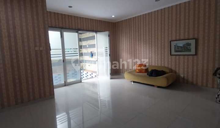 Turun Harga Rumah di Vigules Tangsel Ada Kolam Renang 2