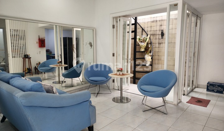 Disewakan rumah di cluster Emerald Bintaro Jaya Tangerang Selatan