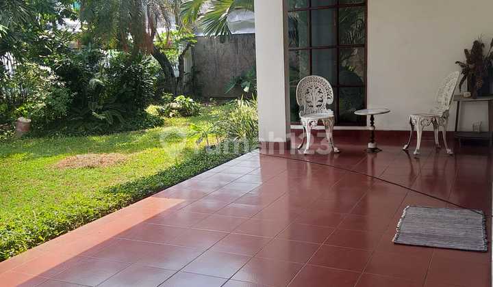 Dijual Rumah Murah Pinggir Jalan Utama di Kemang Jakarta Selatan Dijual Rumah Murah Pinggir Jalan Utama di Kemang Jakarta Selatan