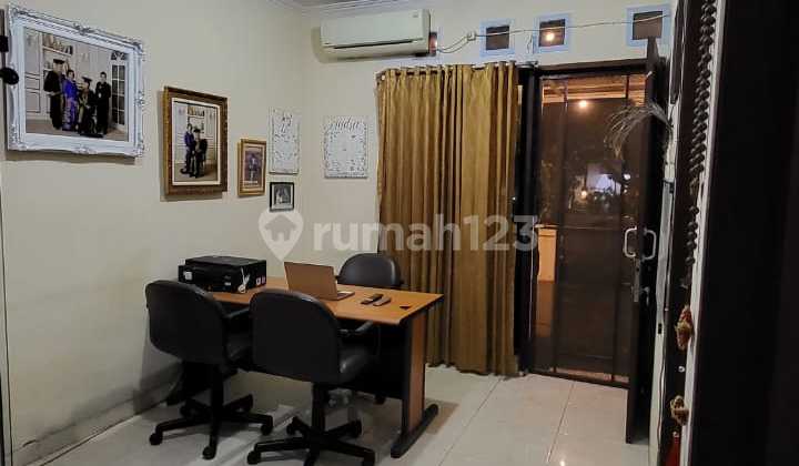 House for Sale in Pamulang Near South Tangerang Mayor's Office 2