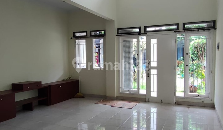 Dijual Rumah di Dekat Mitra 10 Pondok Betung Tangerang Selatan 2