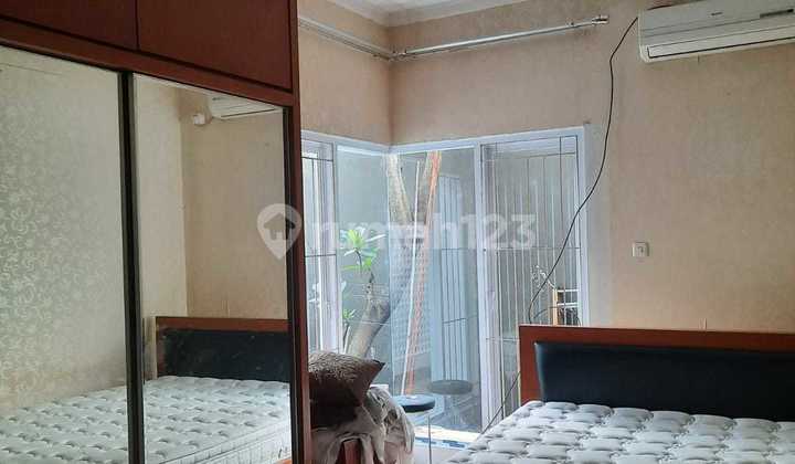 For sale house in sector 9 Bintaro Jaya South Tangerang 2