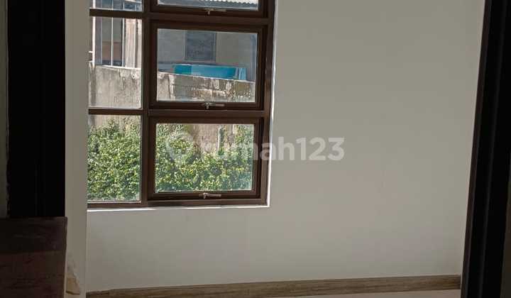 For Sale: 2-Story House in a Cluster with 3+1 Bedrooms and 3+1 Bathrooms, Near Shopping Center @Pondok Aren, South Tangerang 2