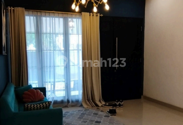 Rumah Pinggir Jalan Raya Cocok untuk Bisnis di Jombang Raya 2