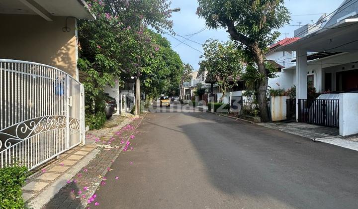 Harga Spesial Investor! Rumah Dengan Tanah Dan Bangunan Luas Di Mandar Bintaro Sektor 3a Harga Spesial Investor! Rumah Dengan Tanah Dan Bangunan Luas Di Mandar Bintaro Sektor 3a