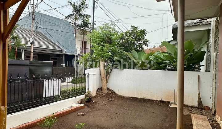 Hotsale! Rumah di Bintaro Jakarta Selatan. Nego! 2