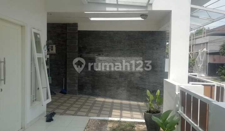 2.5-Story House in Bintaro Sector 5. Hotsale 1