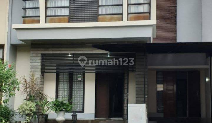 Rumah Modern, Terawat Dan Siap Huni di Kawasan Elit Emerald Bintaro 2