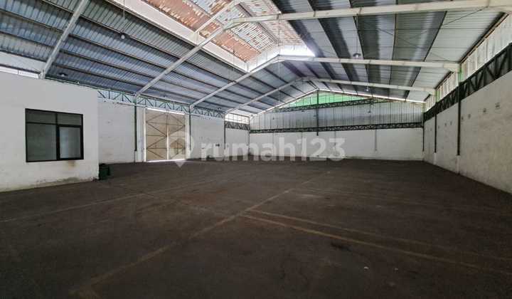 Warehouse for Rent in Berbek Industrial Area near Surabaya, ready to use, well-maintained.