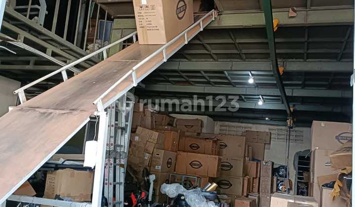 FOR SALE immediately Warehouse Biz Park 2