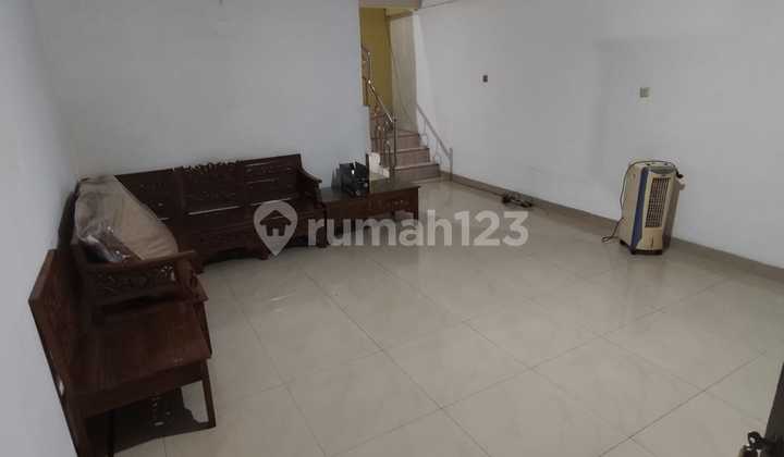Rumah Sewa Rapi di Kelapa Gading Jakarta Utara 2