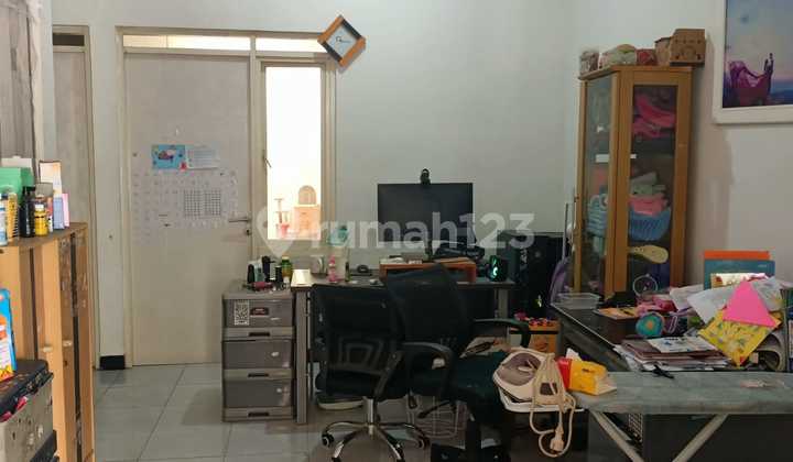 Affordable House in a Strategic Location at Taman Kopo Indah 3 Affordable House in a Strategic Location at Taman Kopo Indah 3