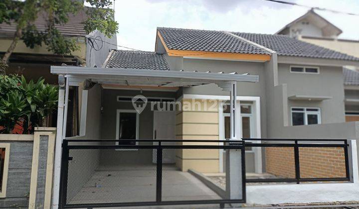 Rumah Cantik Bersih Siap Huni di Holis 1