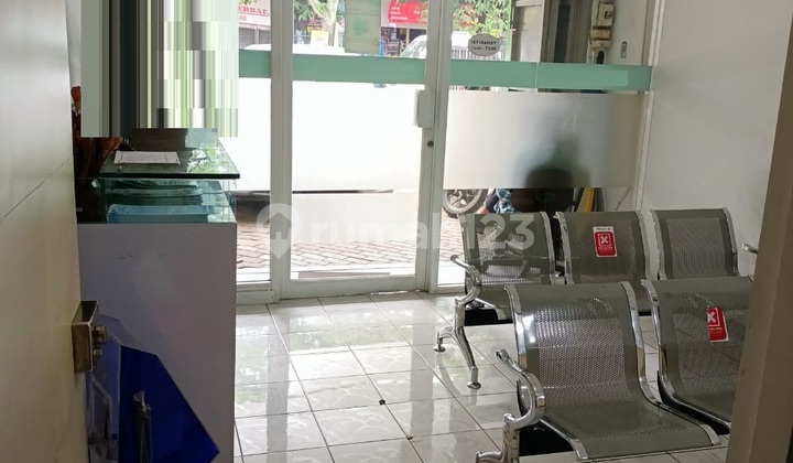 Ruko Strategis Lokasi Mainroad di Holis Raya