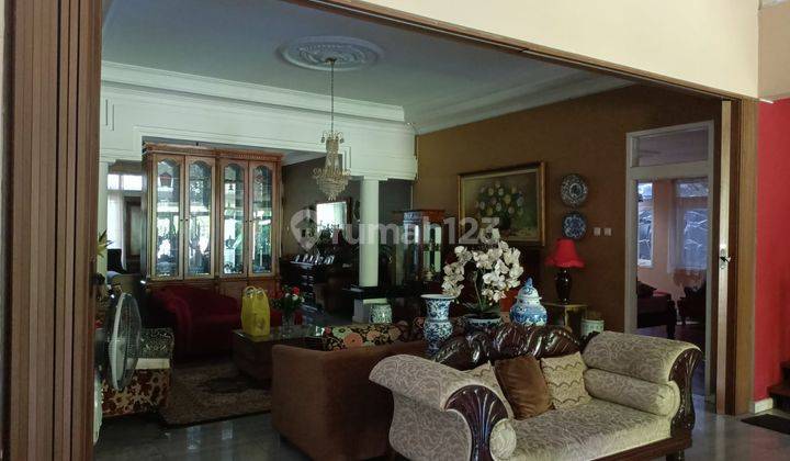 Rumah Mewah Cantik Lingkungan Asri di Sarijadi 2