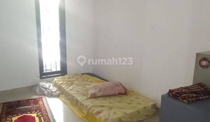 Rumah 2 Lantai Bisa Untuk Tempat Usaha di Batununggal 2