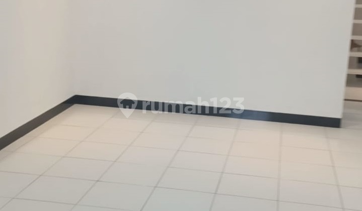 Rumah Minimalis Lokasi One Gate System di Taman Kopo Katapang 2