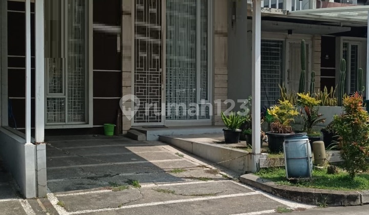 Rumah Full Furnished Siap Huni di Taman Kopo Indah 5