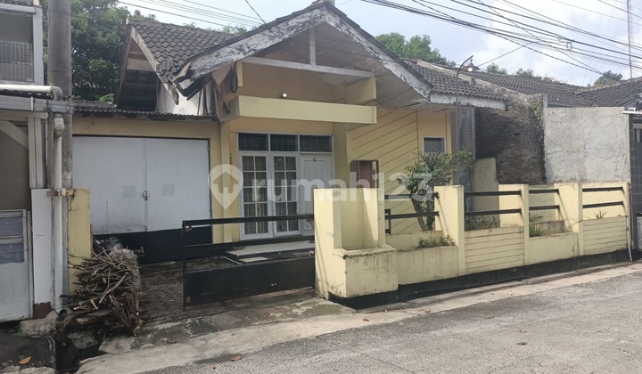 Rumah + Tanah Lokasi Strategis Bebas Banjir di Taman Kopo Indah 1