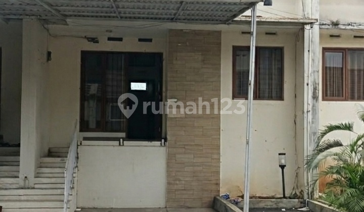 Comfortable Flood-Free Residence in Cimahi