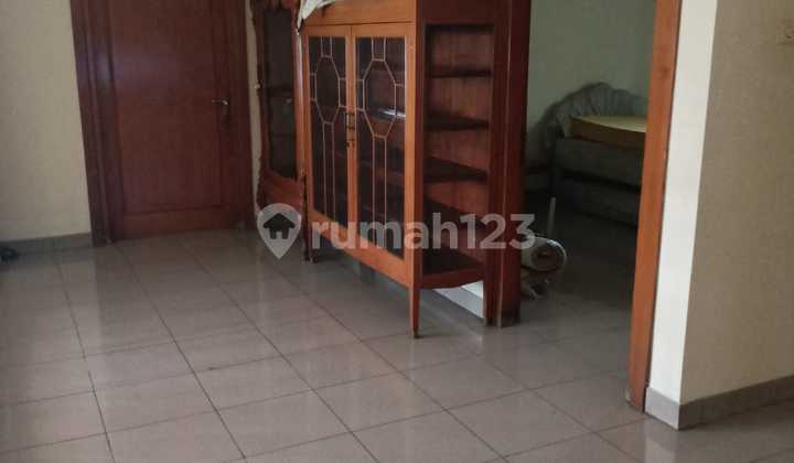 Rumah Cocok Untuk Keluarga Besar Tengah Kota Bandung di Kembar 2