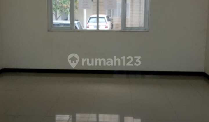 Rumah Bagus Siap Huni One Gate System di Taman Kopo Indah 5 2