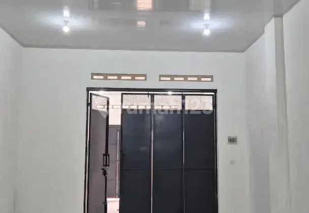 24. W Disewakan Ruko Jl. Tiang Bendera, Pusat Kota