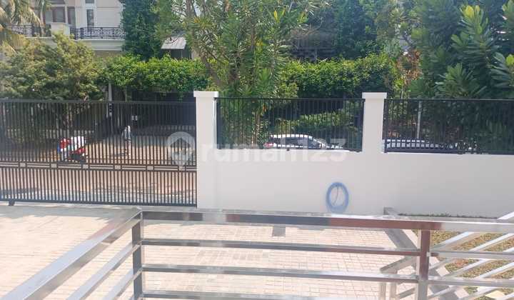 Katamaran House, PIK, Land Area 450M2, Single-Storey, Ready to Move In Katamaran House, PIK, Land Area 450M2, Single-Storey, Ready to Move In