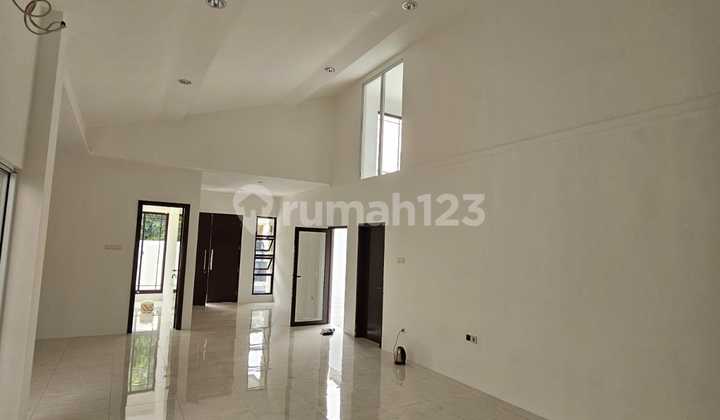 6. For Sale: Taman Aries House, 10X20, Move-In Ready, Flood-Free