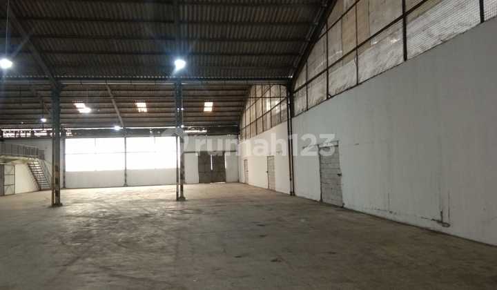 Gudang Legok Raya, 1100m2, Pinggir Jalan Raya 8