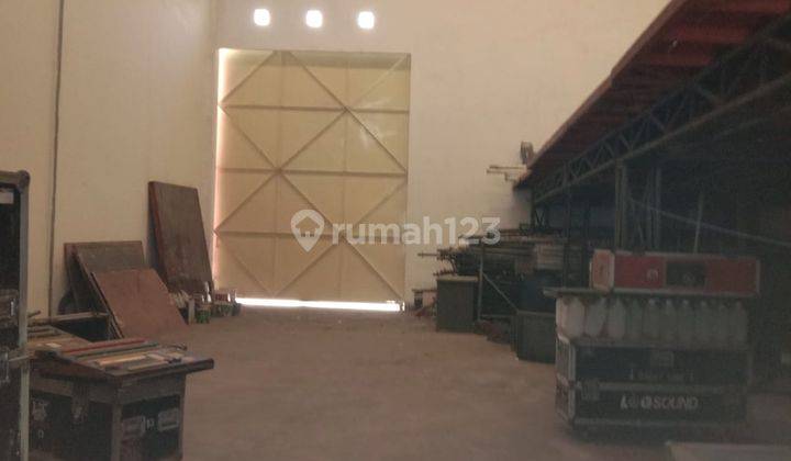 Gudang Pusat Niaga Terpadu, Lb 330 M2, Murah, Siap Huni, Gandeng 1