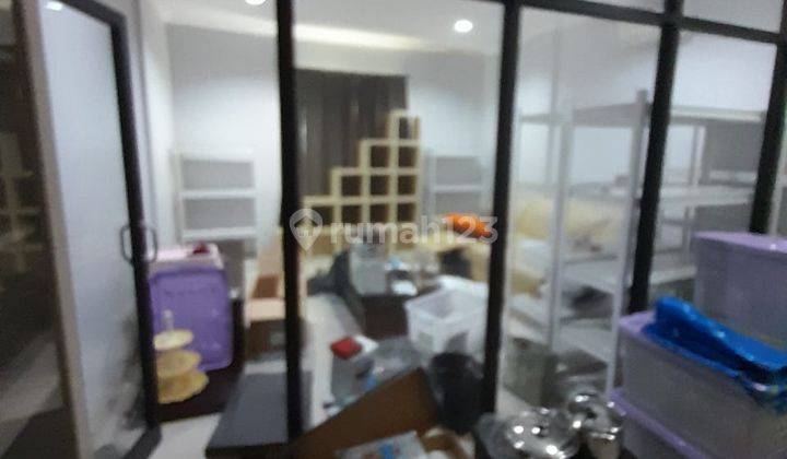 Ruko Green Lake City Gandeng, Dijual, Semi Furnish, Rapih 1