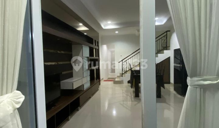 25. W For Rent House in Kemanggisan Kebon Jeruk, Size 7.5X18, Furnished