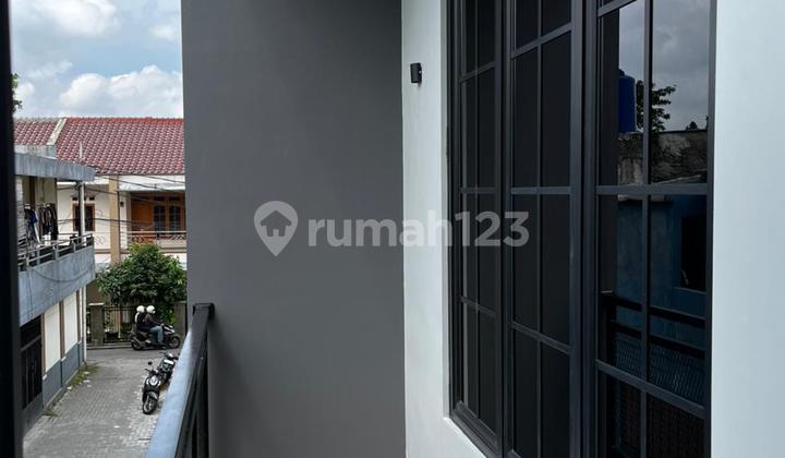 9. For Sale House New Ciledug, Ready to Occupied, Free Kitchen Set 2