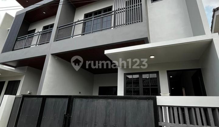 9. For Sale House New Ciledug, Ready to Occupied, Free Kitchen Set