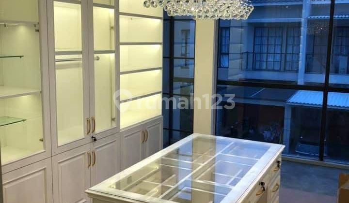 22. W Rumah Greeen Village Cipondoh , Uk 6X10,5 , 2 Lantai