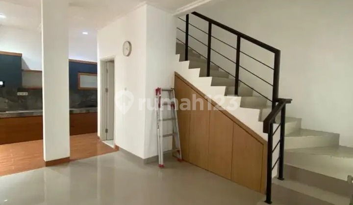 19. W Disewakan Rumah , Ciledug , Siap Huni , Sudah Ada 2 Unit ac