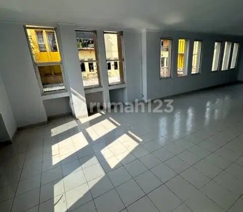26. W Dijual Ruko Boulevard Cbd , Siap Huni, 3 Lantai