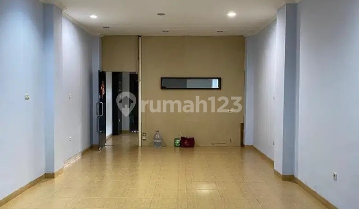 27. W Disewakan Ruko Mutiara Taman Palem, Uk 4,5X15, Siap Huni